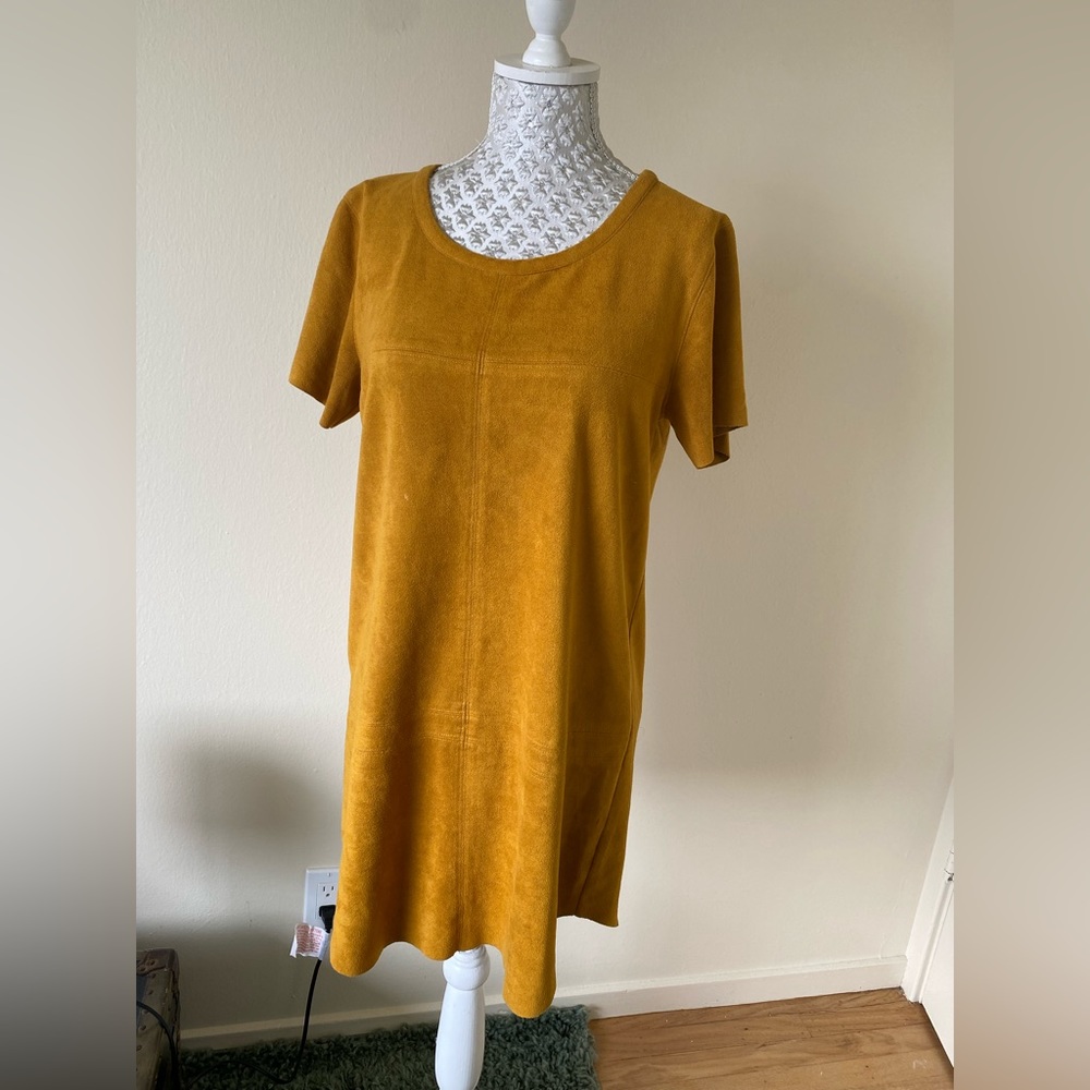 Olivaceous mustard yellow shade-style shift dress
